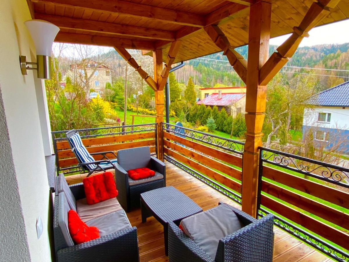 Domek Caloroczny "U Haliny" Mutne Εξωτερικό φωτογραφία