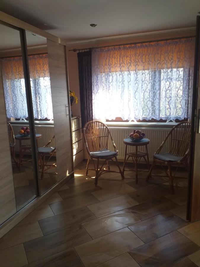 Domek Caloroczny "U Haliny" Mutne Εξωτερικό φωτογραφία